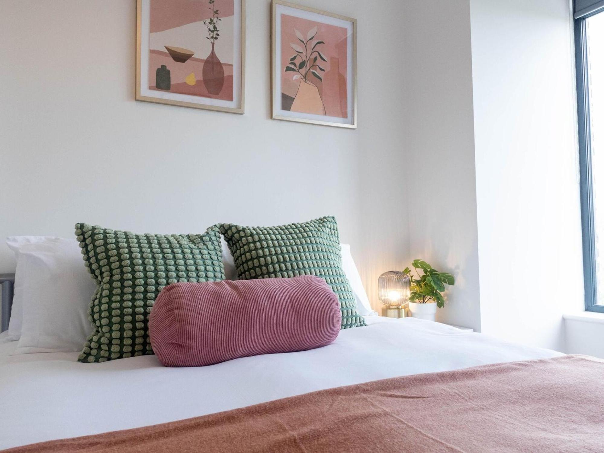 Leeds Haven Niche 1 2 Bedroom Apartments With Cityscape Views By Belvilla Exteriör bild